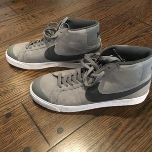 *New* Nike high top sneakers